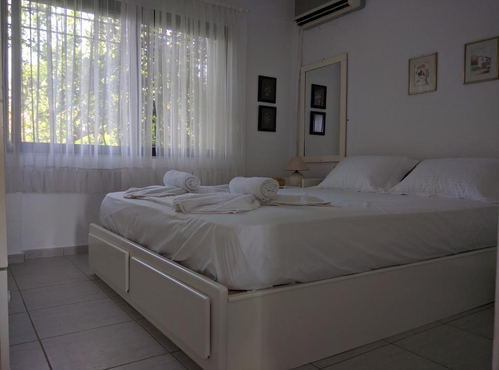 Beach Front Chanioti โปไลโครโน ภายนอก รูปภาพ